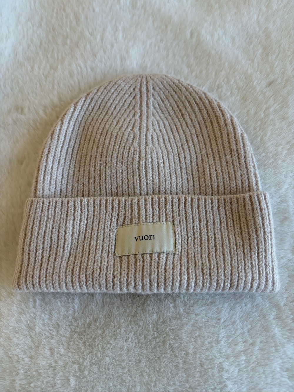 Vuori Label Beanie Natural Heather Unisex